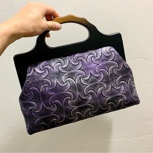 Handmade Genuine Embossed Leather Gradient Metallic Wooden Frame Bag/Crossbody